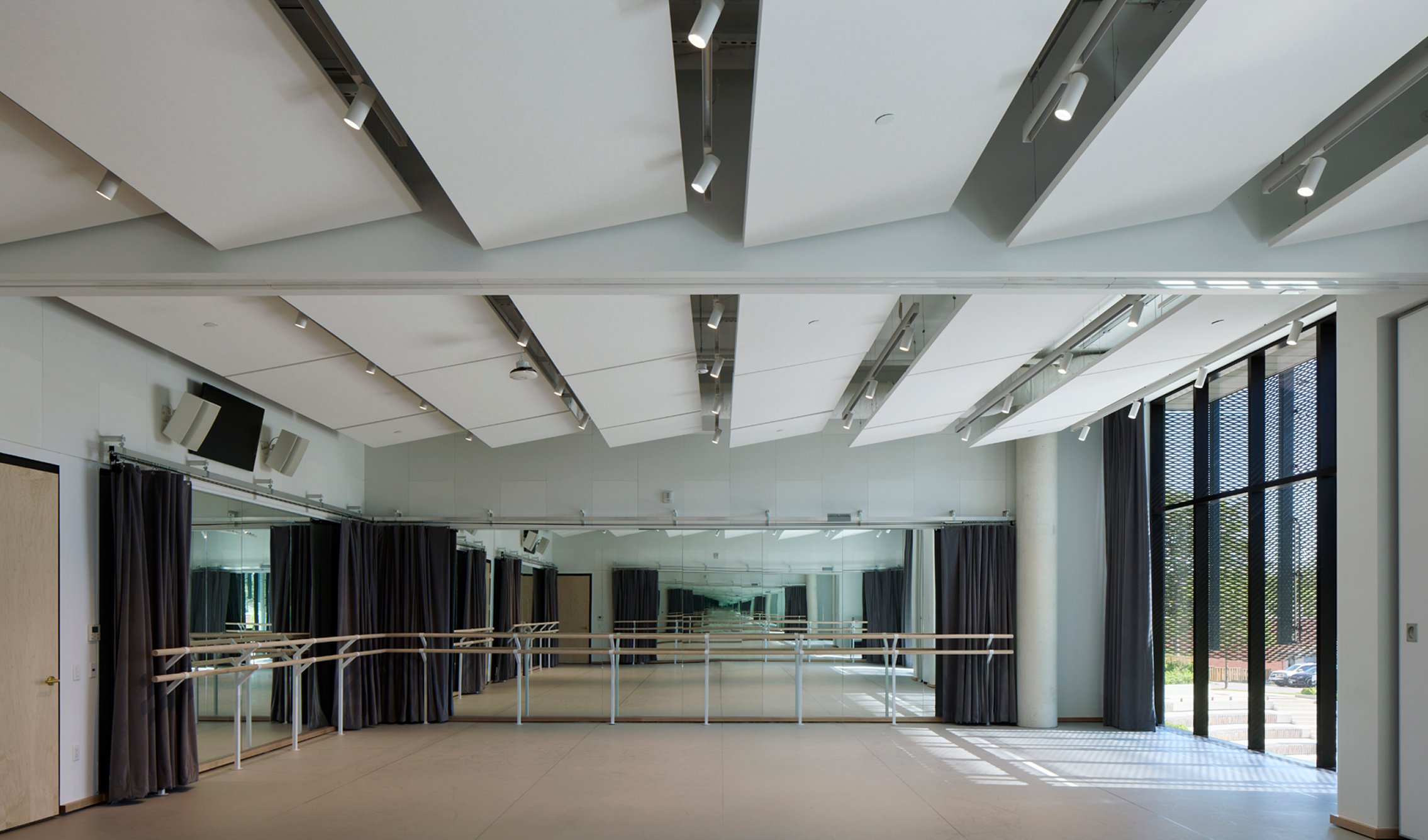 Aurora Cultural Centre