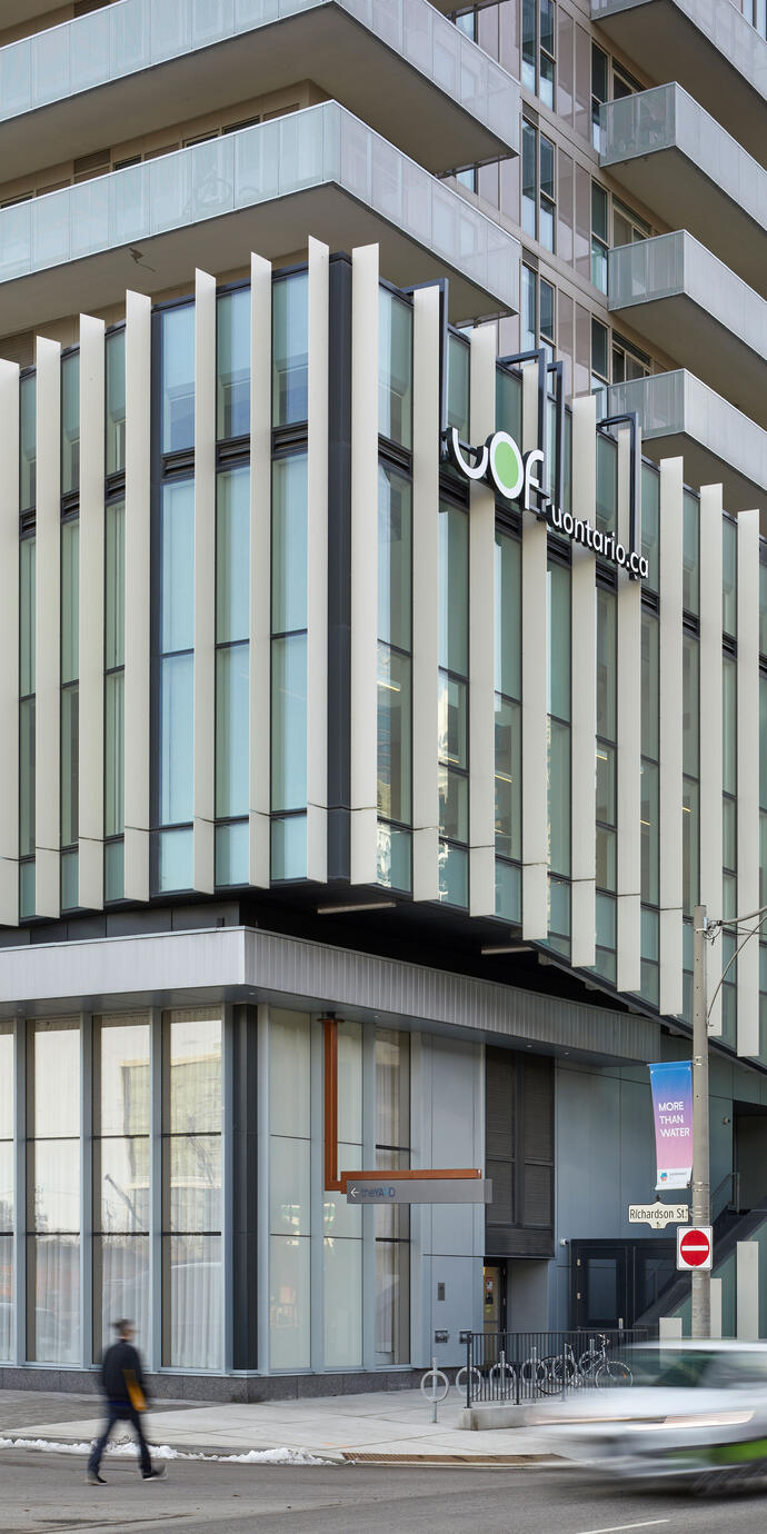 UniversiteDelOntario_TallSize-01_2270x4540